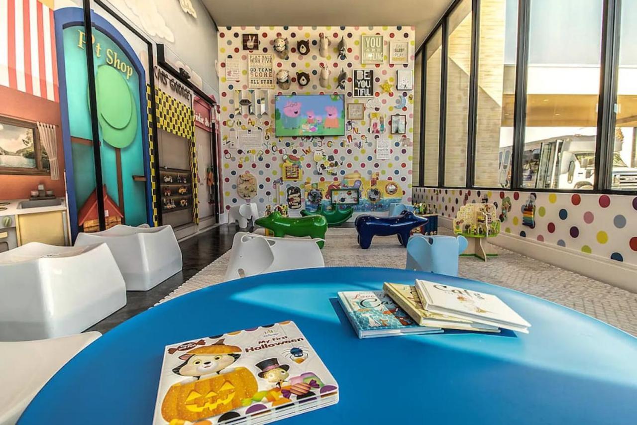 Beautiful Townhome Magic Village 1,5 Mile To Dis ออร์ลันโด ภายนอก รูปภาพ