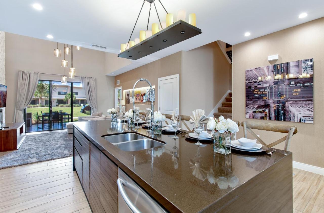 Beautiful Townhome Magic Village 1,5 Mile To Dis ออร์ลันโด ภายนอก รูปภาพ
